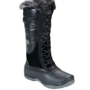 • NWT north face winter boots •